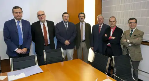 2012_10_19_ foto_expertos_debate_hepatitisc_medidas