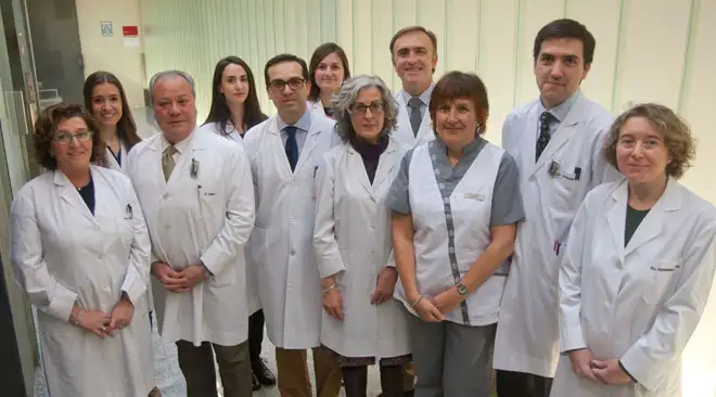 equipo-investigador-alzheimer Equipo de investigación de Alzheimer (de izda. a dcha.) los doctores Rosario Luquin (Dir. Neurología), Irene Alústiza, José Luis Zubieta, Miriam Recio, Mario Riverol (investigador principal), Mar Carmona, Reyes García de Eulate, Javier Arbizu, la enfermera Emilia Bescós y los doctores Pablo Domínguez y María Fernández-García.