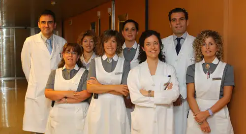 2012_10_09_foto_equipo_oncologia_ensayo_cancer_prostata_medidas