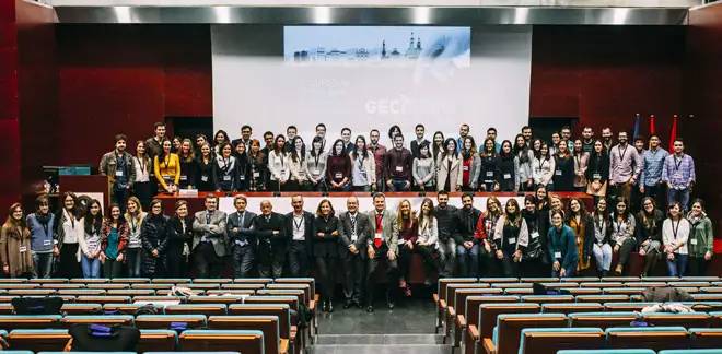 residentes-dermatologia-curso Un total de 74 médicos participaron en el I Curso de Cirugía para residentes en Dermatología