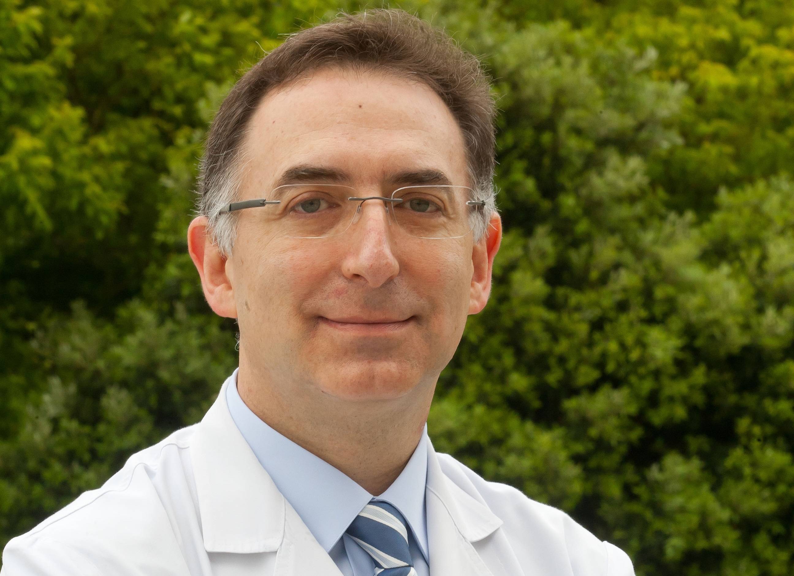 Secundino Fernández El Dr. Secundino Fernández es el nuevo decano de la facultad de Medicina de la Universidad de Navarra