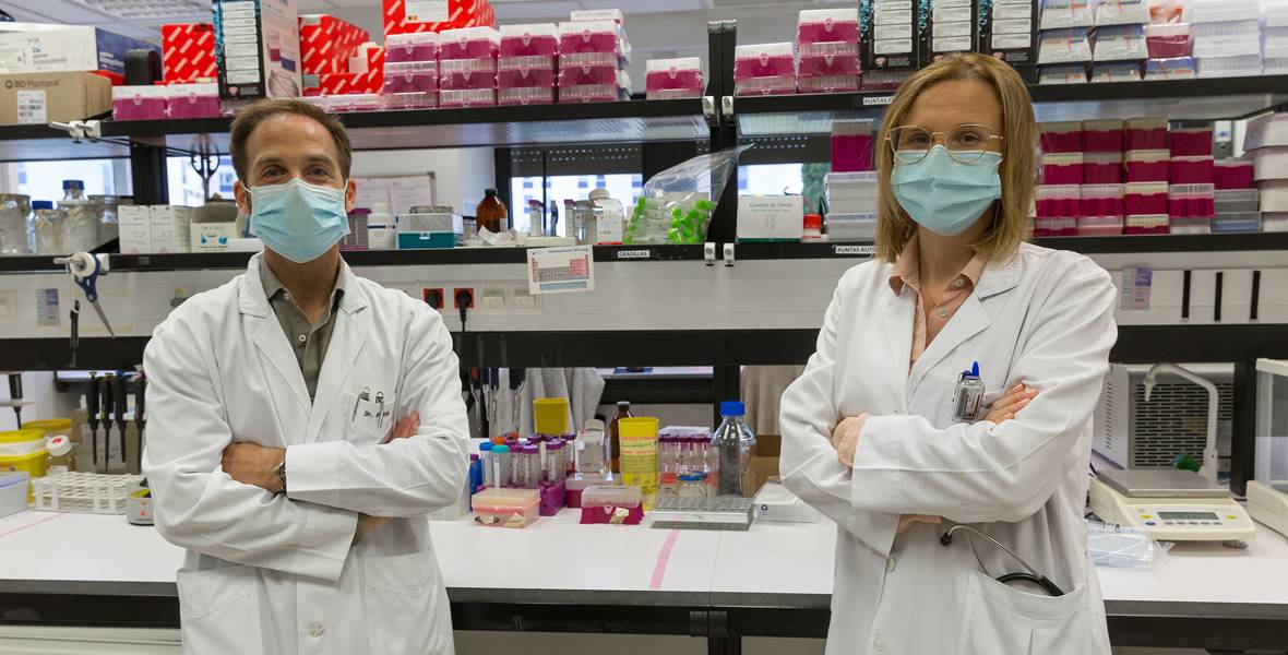 dres-paiva-rodriguez-financiacion-programas-cris Imagen de los Dres. Bruno Paiva y María Rodríguez, de la Clínica Universidad de Navarra, financiados por los Programas CRIS contra el cáncer.