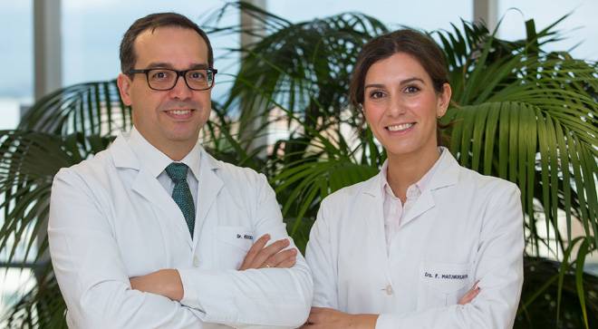 alzheimer-estudio-riverol-ferndandez-matarrubia Imagen de los Dres. Riverol y Fernández Matarrubia, de la Clínica Universidad de Navarra, con motivo del Día del Alzheimer.