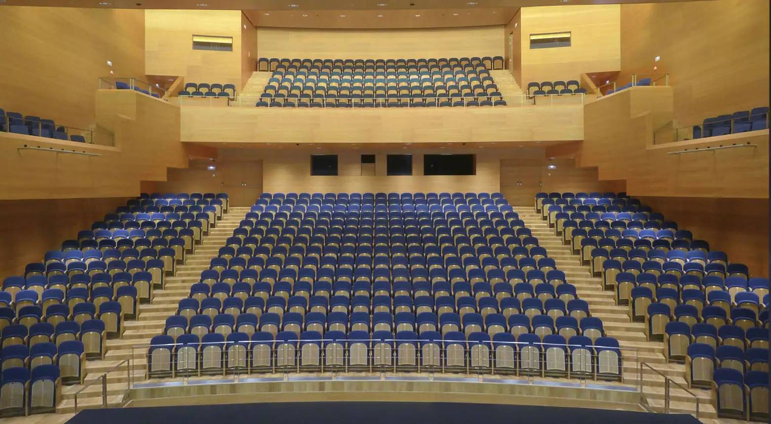 Auditorio del Museo de la Universidad de Navarra Vista del auditorio del Museo de la Universidad de Navarra