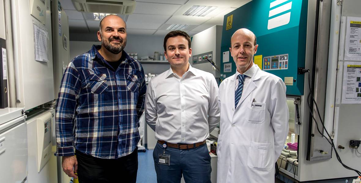 Colaboración en investigación de la ataxia. Clínica Universidad de Navarra, Cima y Aefat Imagen de la colaboración en la investigación de la ataxia entre la Clínica Universidad de Navarra, el Cima y Aefat