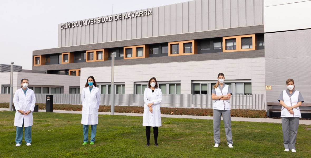 enfermeria-especializada-cancer-pulmon Imagen del equipo de enfermería especializada en cáncer de pulmón de la Clínica Universidad de Navarra.