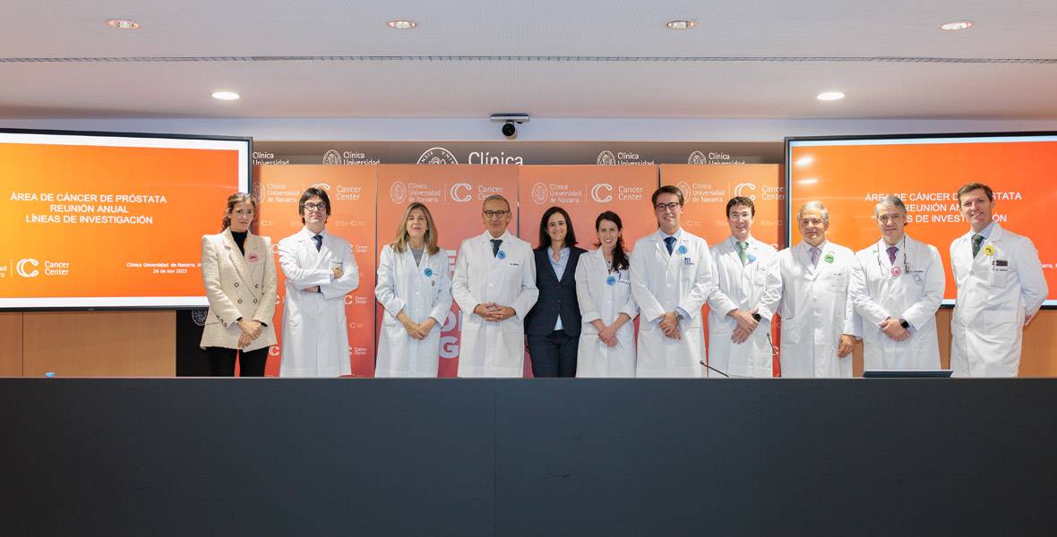 equipo-centro-prostata Imagen del equipo de profesionales que conforman el Centro de Próstata de la Clínica Universidad de Navarra.
