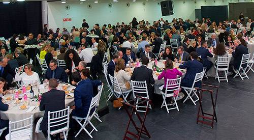 myAsset.title Los asistentes a la Gala Benéfica ‘Niños contra el cáncer’, durante la cena celebrada en Baluarte.