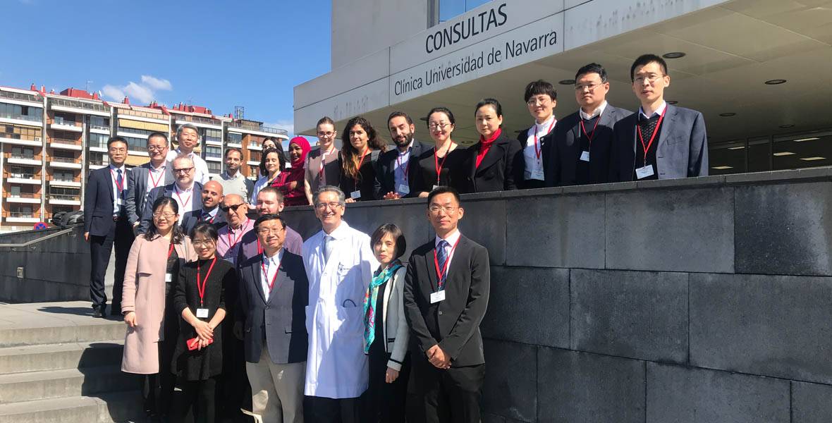 grupo-internacional-asistentes-preceptorships Imagen del grupo internacional de asistentes al Preceptorships en Hematología impartidos por el Cancer Center Clínica Universidad de Navarra.