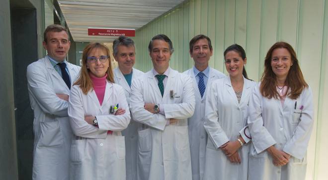 equipo-oncoplastia-cancer-mama Imagen de especialistas del Área de Patología Mamaria de la Clínica Universidad de Navarra.