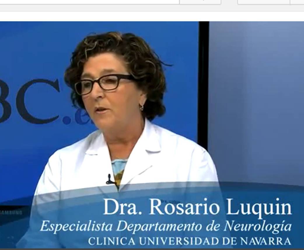 Nuevas armas terapéuticas y quirúrgicas contra el Parkinson La Dra. Luquin, especialista del Departamento de Neurología, responde a las preguntas de los internautas sobre la enfermedad de Parkinson, las nuevas armas terapéuticas y quirúrgicas para paliar los síntomas. El parkinson es una enfermedad neurodegenerativa del sistema nervioso central cuya principal característica es la muerte progresiva de neuronas en una parte del cerebro. El tratamiento fundamental es el farmacológico, que no cura la enfermedad pero sí que controla los síntomas, y en caso de que los fármacos no lograran controlarlos existe tratamiento quirúrgico.