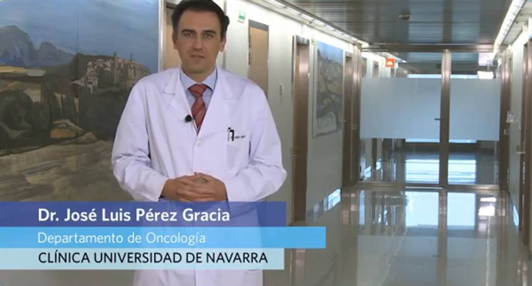 La investigación en el tratamiento del cáncer de próstata Distintos tratamientos del cáncer de próstata según el estado del tumor. Por el momento el tratamiento del cáncer de próstata incluye la cirugía, la radioterapia externa, la braquiterapia, el tratamiento hormonal y la vigilancia activa cuando se tiene en cuenta el parámetro de la expectativa de vida. Sin embargo se están llevando a cabo ciertas investigaciones que permiten tratar este tipo de cáncer con nuevas terapias. En tumores de riesgo alto y muy alto alcanzamos una alta tasa de control de la enfermedad, el 75% a los 9 años.