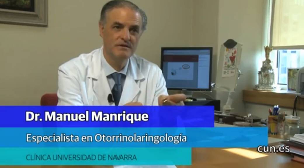 Implante auditivo de conducción ósea con anestesia local Implante auditivo de conducción ósea (Bonebridge) con anestesia local. Especialistas de la Clínica Universidad de Navarra han colocado, por primera vez en el mundo, un implante auditivo de conducción ósea con anestesia local. Este tipo de intervención quirúrgica se emplea para implantar un dispositivo específico (Bonebridge) para subsanar lesiones del oído externo y medio. A diferencia de otros dispositivos, presenta la particularidad de quedar totalmente oculto bajo la piel.