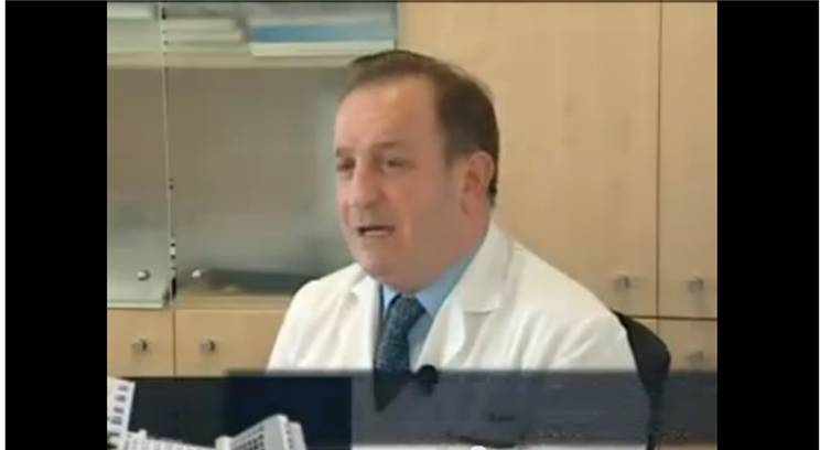 Osteosarcoma infantil. De paciente a investigadora del osteosarcoma: la historia de Marta Zalacain Marta Zalacain superó un osteosarcoma en la Clínica Universidad de Navarra ahora investiga los mecanismos de esta enfermedad. Un equipo de especialistas de la Clínica Universidad de Navarra ha comprobado la existencia de variantes genéticas que presentan mayor resistencia a un determinado tratamiento y una mayor toxicidad del fármaco en algunos pacientes infantiles afectados de osteosarcoma. De este modo, el trabajo profundiza en los mecanismos de la enfermedad para poder obtener en el futuro una personalización terapéutica.