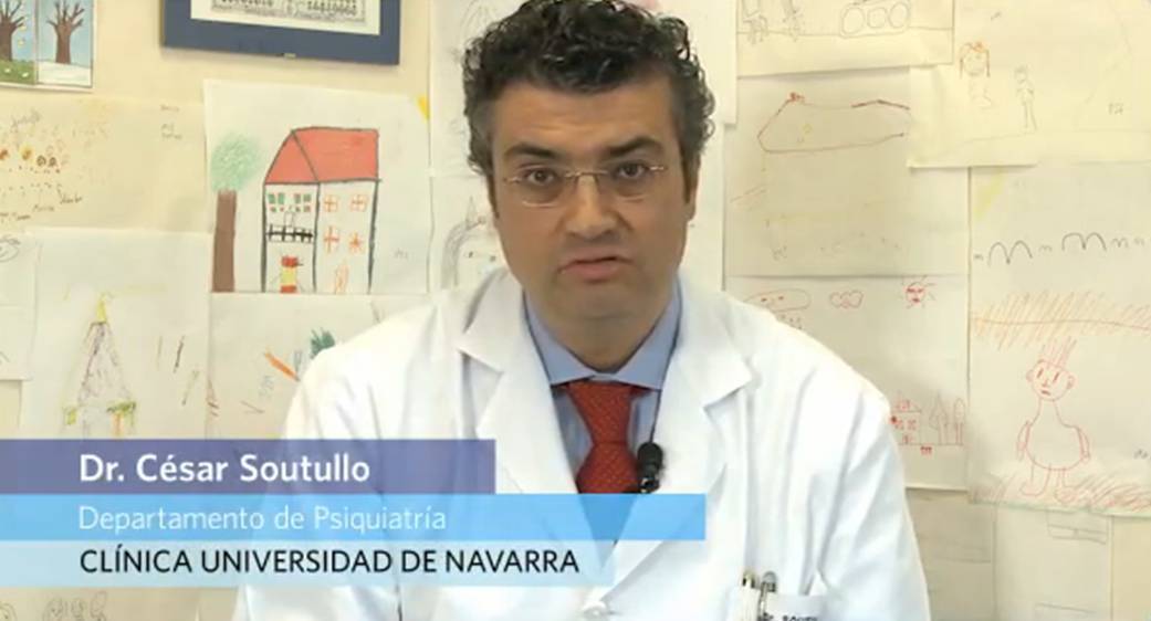 ¿Mi hijo es travieso o hiperactivo? Pistas para diferenciar a un niño "movido" de un niño hiperactivo. Podemos confundir un niño travieso con un niño hiperactivo, sin embargo, este último presenta más síntomas que los esperables para la edad y con el tiempo no mejora.