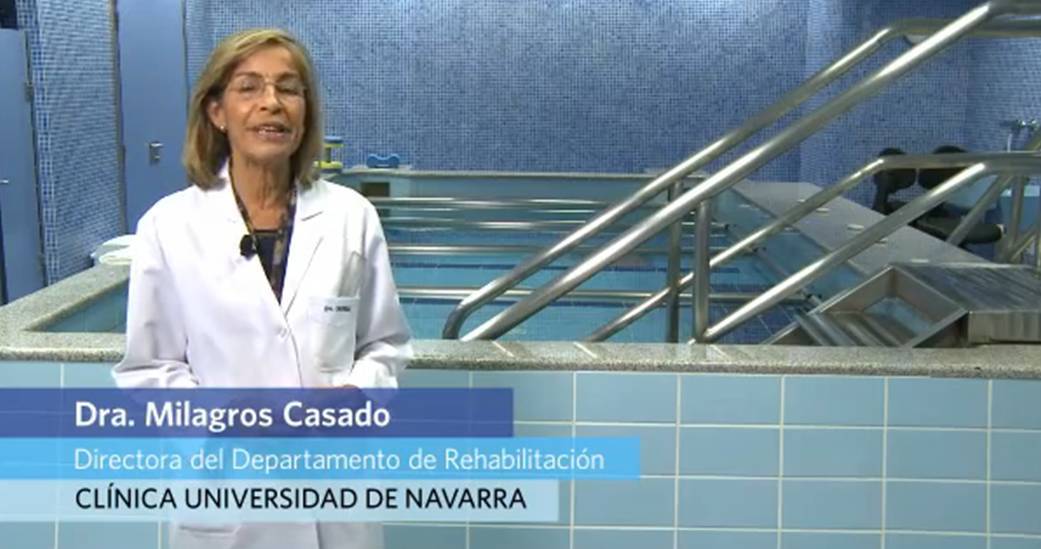 Hidroterapia para paliar el dolor En qué consiste el tratamiento con hidroterapia para paliar el dolor articular, artrosis, fibromialgias... La hidroterapia es el uso externo o tópico del agua con fines terapéuticos. Palía el dolor y ayuda a la recuperación funcional muscular.