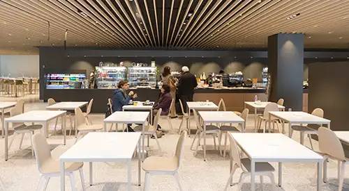 Cafetería de la Clínica Universidad de Navarra en Madrid Imagen de la cafetería de la Clínica Universidad de Navarra en Madrid