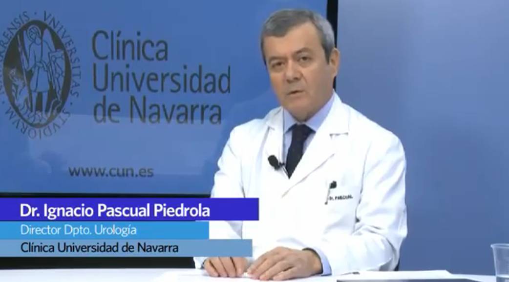 Imagen del Dr. Ignacio Pascual, urólogo de la Clínica Universidad de Navarra durante la realización de un videochat sobre el cáncer de próstata.