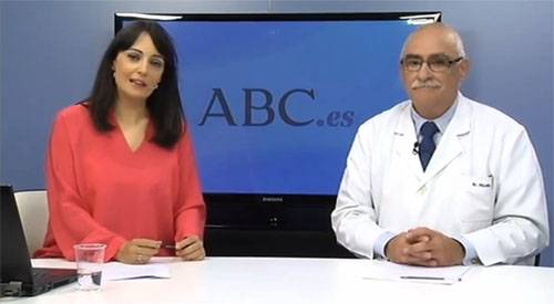 Dr. Villas Tomé y presentadora videochat. CUN