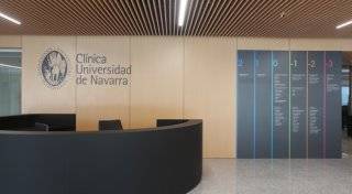 Entrada de la Clínica Universidad de navarra en Madrid Imagen del vestíbulo de la Clínica Universidad de Navarra en Madrid.