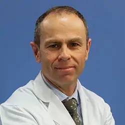 Dr. Lukasz Grochowicz. Departamento de Cirugía Vascular