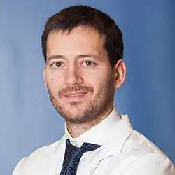 Imagen del Dr. José Javier Tejada Gallego. Especialista en Cirugía Ortopédica y Traumatología de la Clínica Universidad de Navarra en Madrid.