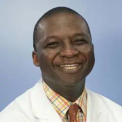 Imagen Dr. Cissé Mbongo Bubakala, Departamento de Anestesia. 
