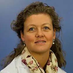 Imagen Dra. Chantal Kadri Otten, Departamento de Anestesia. 