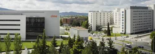 La Clinica y e CIMA Imagen de la Clínica Universidad de Navarra y el Centro de Investigación Médica Aplicada (CIMA).