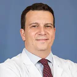 Imagen del Dr. Fernando Ramón de Fata. Urólogo. Clínica Universidad de Navarra en Madrid