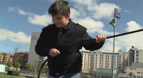 Niño jugando. CUN
