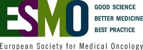 Logotipo de ESMO. Acreditación de la Clínica Universidad de Navarra Imagen del logotipo de la Sociedad Europea de Oncología (ESMO) que ha acreditado al Departamento de Oncología Médica de la Clínica.