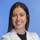 La imagen muestra a la Dra. Amaia Sandúa, especialista en Bioquímica Clínica de la Clínica Universidad de Navarra. La Dra. Sandúa se dedica a la interpretación y diagnóstico de pruebas bioquímicas.