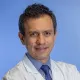 La imagen muestra al Dr. Ramón Albarrán, especialista en Cardiología de la Clínica Universidad de Navarra. El Dr. Albarrán se dedica al diagnóstico y tratamiento de enfermedades cardiovasculares.
