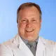 La imagen muestra al Dr. Carlos Pastor Idoate, especialista en Cirugía General de la Clínica Universidad de Navarra. El Dr. Pastor es un cirujano dedicado al diagnóstico y tratamiento quirúrgico de enfermedades, así como en la realización de cirugías de alta complejidad en especial al Cáncer Colorrectal, Proctología y Patología del Suelo Pélvico. Interés en Cirugía Mínimamente Invasiva, Laparoscópica y Robótica.