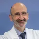 La imagen muestra al Dr. Fernando Rotellar Sastre, especialista en Cirugía General de la Clínica Universidad de Navarra. El Dr. Rotellar se dedica al diagnóstico y tratamiento de enfermedades quirúrgicas, y en la realización de cirugías de alta complejidad, preferencialmente a la cirugía de la obesidad.