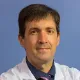 Imagen del Dr. Luis Labairu, especialista en Urología de la Clínica Universidad de Navarra. Dedicación preferencial al estudio y tratamiento de tumores urológicos, técnicas quirúrgicas mínimamente invasivas así como al de las técnicas de endourología avanzada.