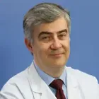 La imagen muestra al Dr. Luis Alberto López Olaondo, un destacado especialista en Anestesiología en la Clínica Universidad de Navarra. El Dr. López cuenta con una amplia experiencia en la administración de anestesia y en el control del dolor perioperatorio en pacientes de todas las edades y patologías.En la Clínica Universidad de Navarra, contamos con un equipo de anestesiólogos altamente capacitados y tecnología avanzada para garantizar la seguridad y el bienestar de nuestros pacientes durante todo el proceso quirúrgico. Nos enfocamos en proporcionar un servicio personalizado y de alta calidad a aquellos que confían en nosotros para el manejo de su salud.Si necesita más información sobre nuestros servicios de Anestesiología, no dude en ponerse en contacto con nosotros.