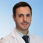 Dr. José Mª Lopesino La imagen muestra al Dr. José María Lopesino, especialista en Cirugía General de la Clínica Universidad de Navarra. El Dr. Lopesino es un cirujano altamente capacitado y experimentado en el diagnóstico y tratamiento quirúrgico de enfermedades, así como en la realización de cirugías de alta complejidad.Su enfoque en la atención personalizada y en el uso de técnicas quirúrgicas avanzadas lo hacen destacar en el campo de la cirugía general. Además, cuenta con una amplia trayectoria académica y ha publicado numerosos artículos científicos en revistas especializadas, lo que refleja su compromiso con la investigación y la innovación en el campo de la cirugía.En la Clínica Universidad de Navarra, contamos con un equipo de especialistas en cirugía general y tecnología de última generación para ofrecer una amplia variedad de opciones de tratamiento a nuestros pacientes. Nos comprometemos a proporcionar el más alto nivel de cuidado y servicio a aquellos que confían en nosotros para el manejo de su salud quirúrgica.Para obtener más información sobre nuestros servicios en cirugía general, no dude en ponerse en contacto con nosotros.