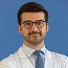 Dr. Carlos Mayor, especialista en Cirugía Ortopédica y Traumatología, con actividad asistencial y quirúrgica – Clínica Universidad de Navarra