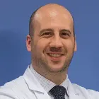 Dr. Mariano Ponz Sarvise. Oncología Médica. Clínica Universidad de Navarra Imagen del Dr. Mariano Ponz -Sarvisé, especialista en Oncología Médica de la Clínica Universidad de Navarra. El Dr. Ponz-Sarvisé se dedica preferencialmente a los tumores de páncreas y vías biliares.