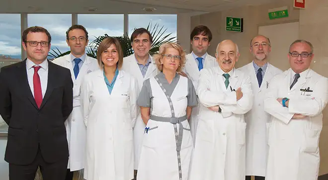 Equipo investigador de las células madre para la artrosis de rodilla Equipo de profesionales de la Clínica Universidad de Navarra que investigan el tratamiento de la artrosis de rodilla con células madre.