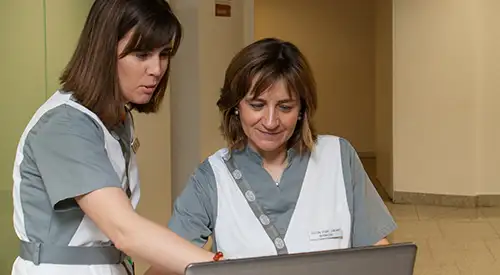 enfermera-clinica-avanzada-oncologia
