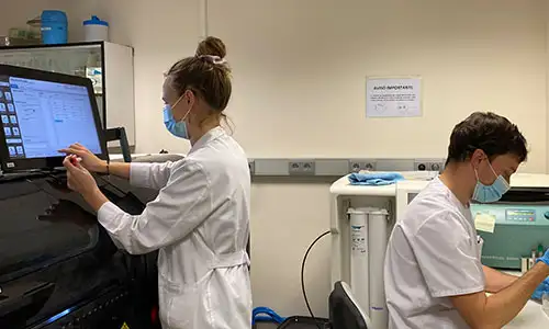 Técnicos de Farmacia. Clínica Universidad de Navarra