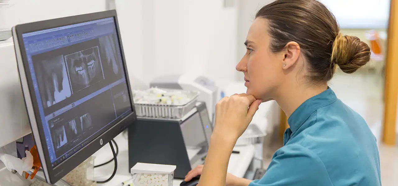 img-implantes-dentales-unidad-dental