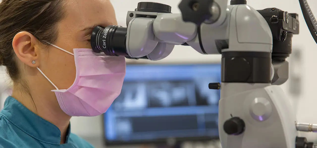 img-microscopio-unidad-dental