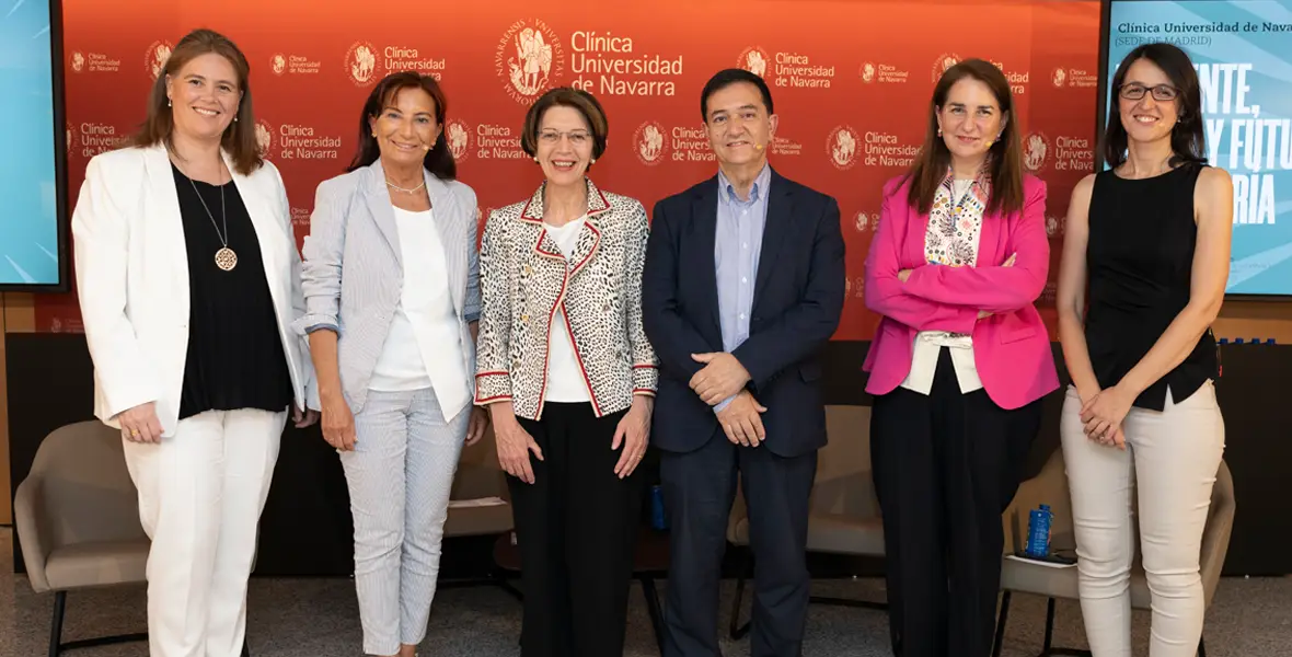 jornada-enfermeria-2023 Imagen de los ponentes de la jornada 'Presentes, retos y futuro de la Enfermería' organizada por la Clínica Universidad de Navarra.