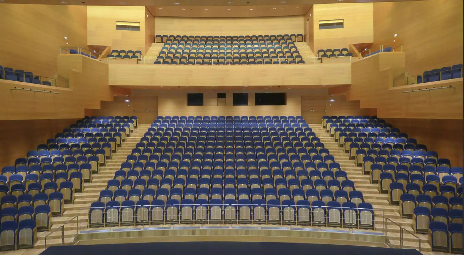 Auditorio del Museo de la Universidad de Navarra Vista del auditorio del Museo de la Universidad de Navarra