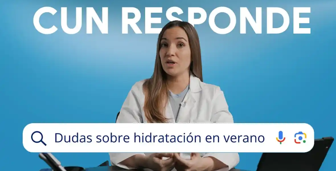 Imagen del vídeo sobre hidratación en verano con la Dra. Isabel Solares, especialista de Medicina Interna de la Clínica Universidad de Navarra.