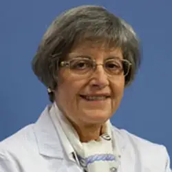 Dra. Josefa Iribarren Fernández La imagen muestra a la Dra. María Josefa Iribarren Fernández, una destacada especialista en Anestesiología en la Clínica Universidad de Navarra. La Dra. Iribarren cuenta con una amplia experiencia en la administración de anestesia y en el control del dolor perioperatorio en pacientes de todas las edades y patologías.En la Clínica Universidad de Navarra, contamos con un equipo de anestesiólogos altamente capacitados y tecnología avanzada para garantizar la seguridad y el bienestar de nuestros pacientes durante todo el proceso quirúrgico. Nos enfocamos en proporcionar un servicio personalizado y de alta calidad a aquellos que confían en nosotros para el manejo de su salud.Si necesita más información sobre nuestros servicios de Anestesiología, no dude en ponerse en contacto con nosotros.